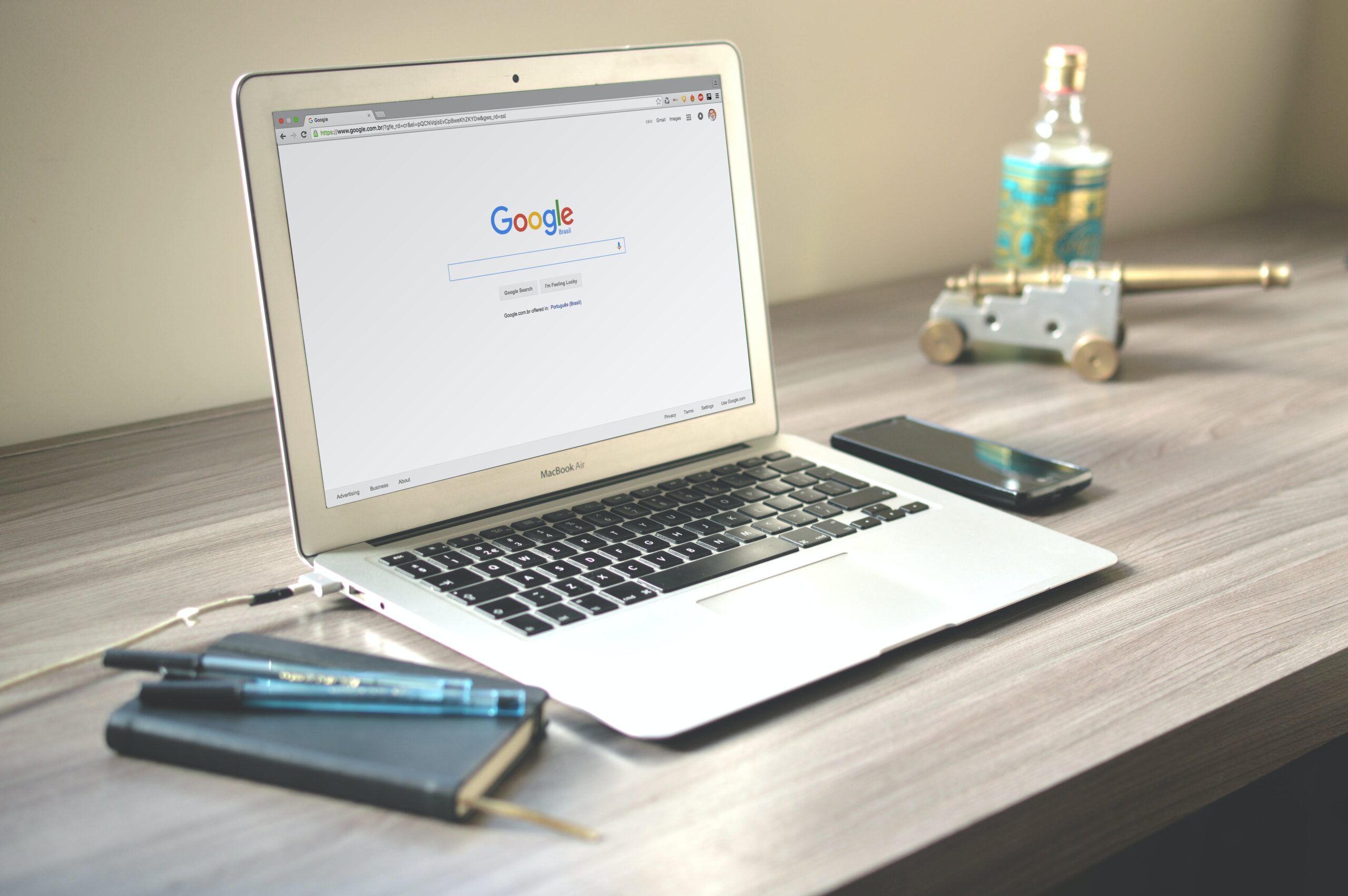 Mastering Google's Top 10 Ranking Factors: An SEO Guide for Small Businesses