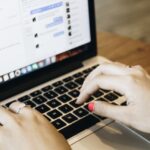 How the Facebook Algorithm Works & How to Beat It (+ Checklist)