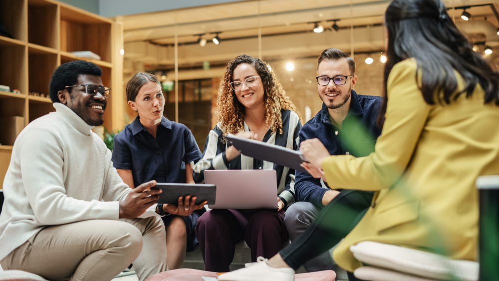 How to Structure Your SaaS Marketing Team: Expert Tips